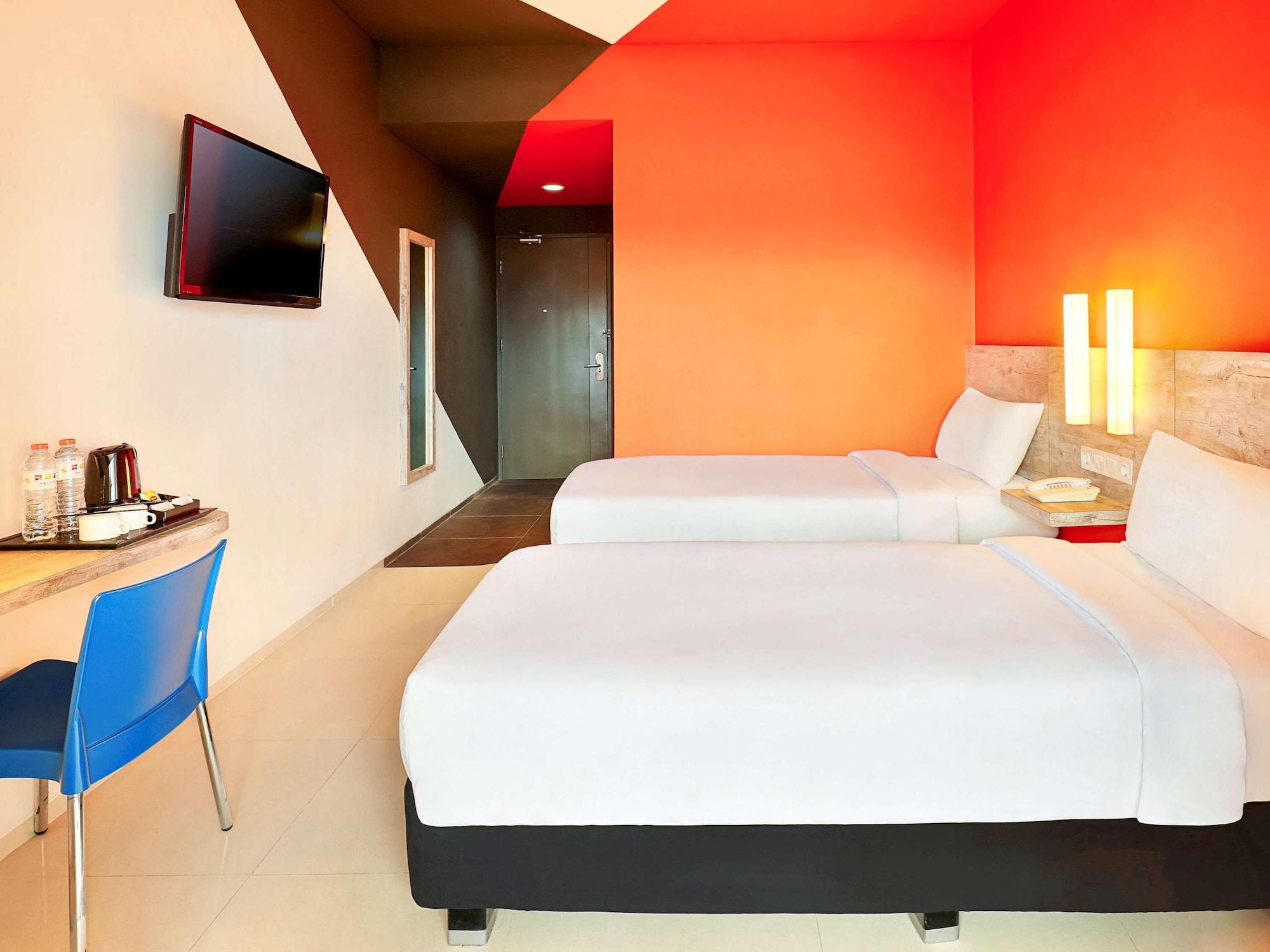 Primera Hotel Seminyak Exteriör bild