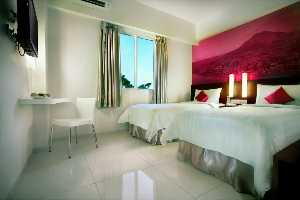 Primera Hotel Seminyak Exteriör bild