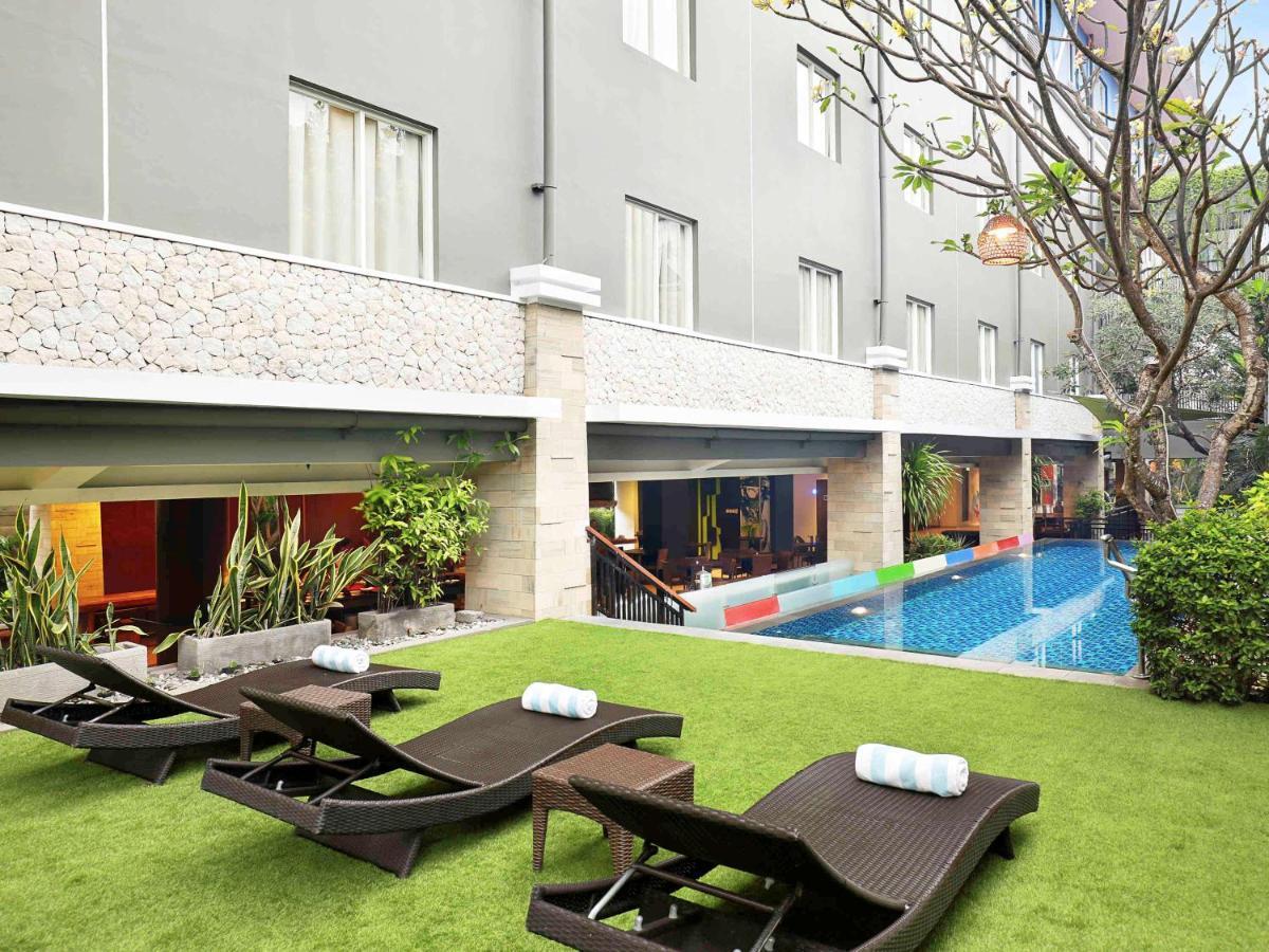 Primera Hotel Seminyak Exteriör bild