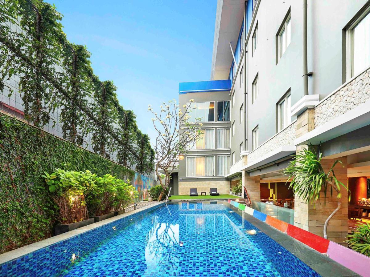 Primera Hotel Seminyak Exteriör bild